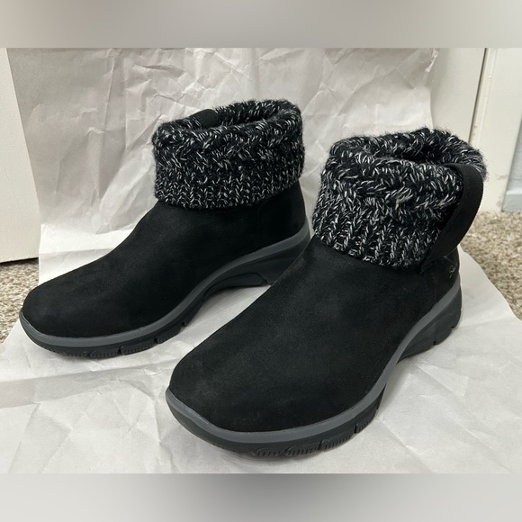 Skechers Black Easy Going Cozy Weather ankle boot Sz 8 - Picture 2 of 5